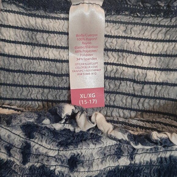 Shirred elastic stretch fit bodice, flowing bottom, Navy Blue print Babydoll top - Picture 6 of 7